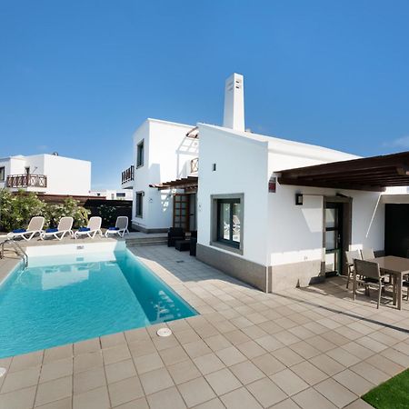 Camelot Holiday Homes By Livvo Playa Blanca  Exteriör bild