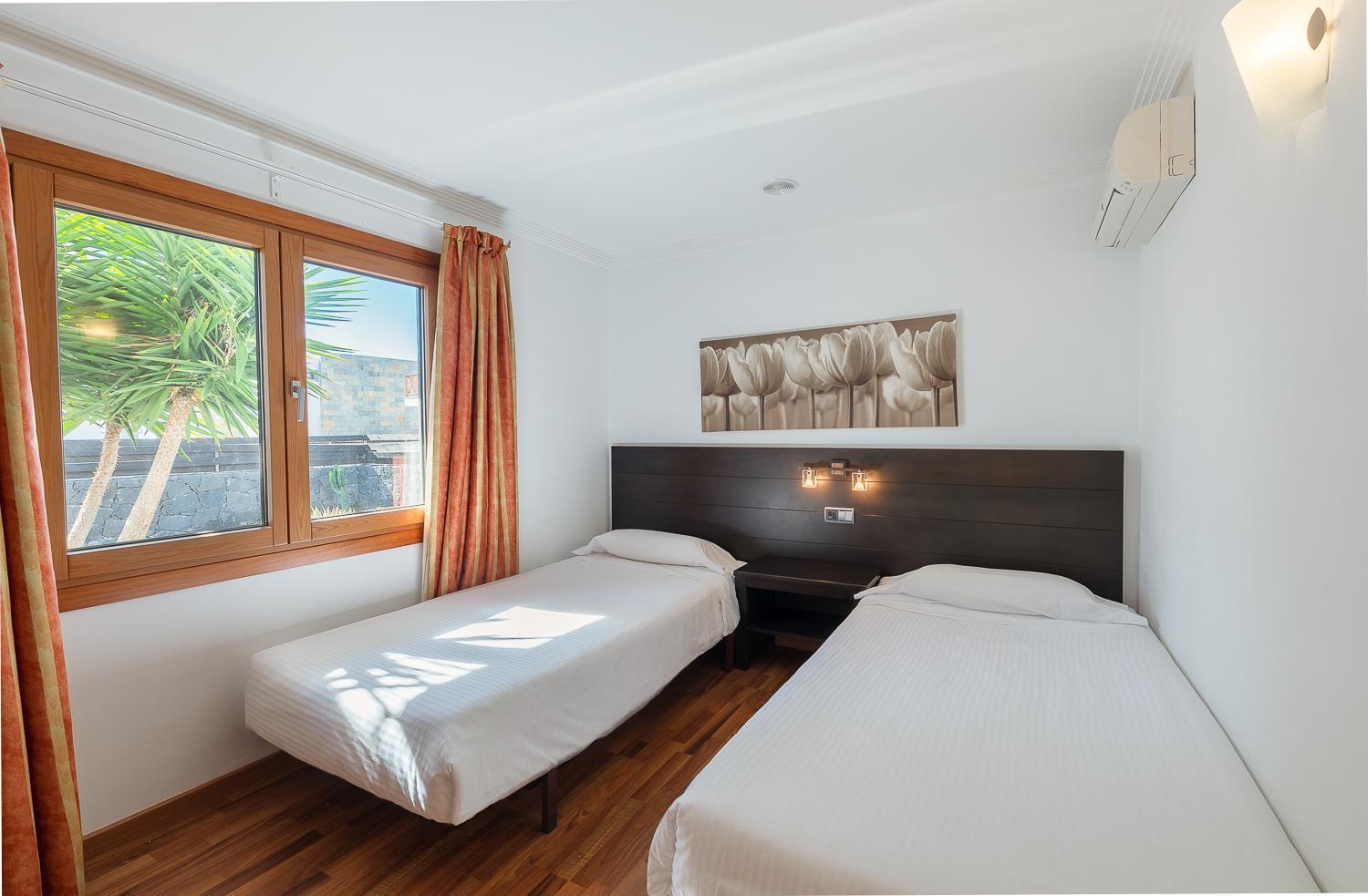 Camelot Holiday Homes By Livvo Playa Blanca  Exteriör bild