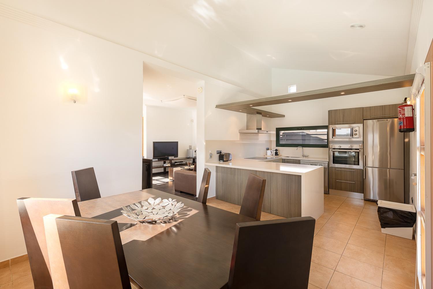 Camelot Holiday Homes By Livvo Playa Blanca  Exteriör bild
