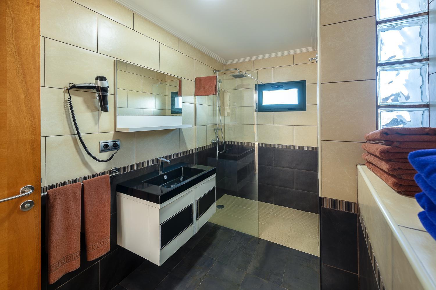 Camelot Holiday Homes By Livvo Playa Blanca  Exteriör bild