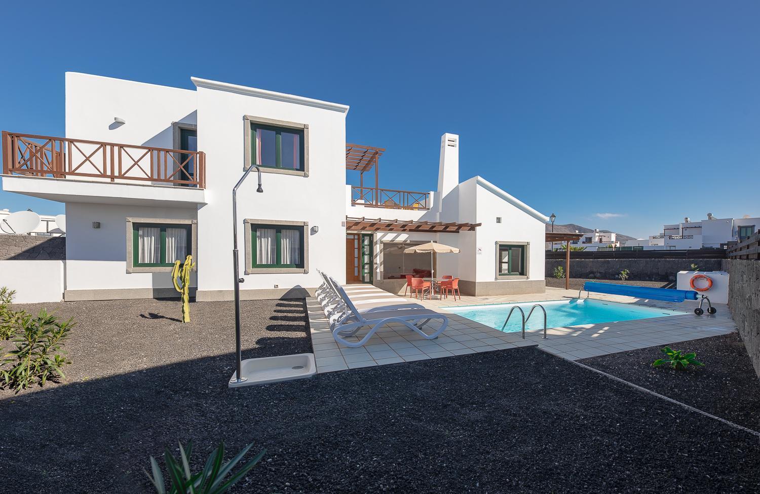 Camelot Holiday Homes By Livvo Playa Blanca  Exteriör bild