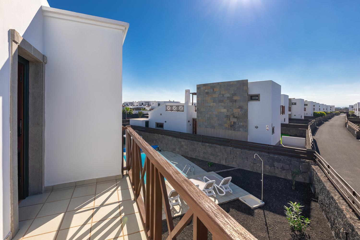 Camelot Holiday Homes By Livvo Playa Blanca  Exteriör bild